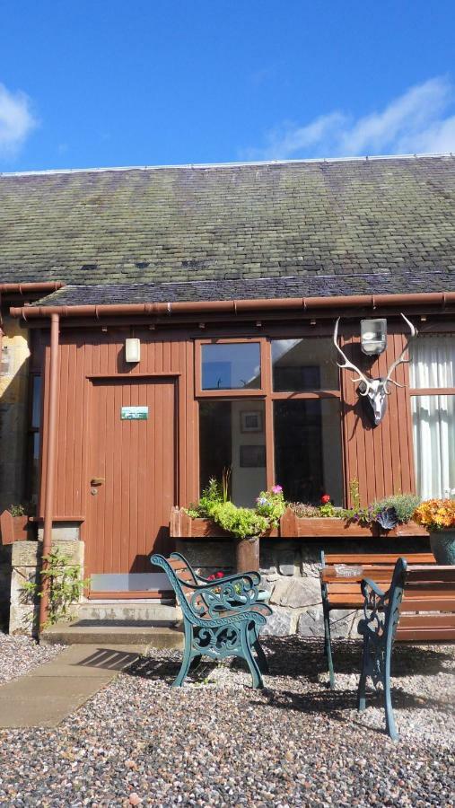 Meadowside Cottages Balavil Exteriör bild